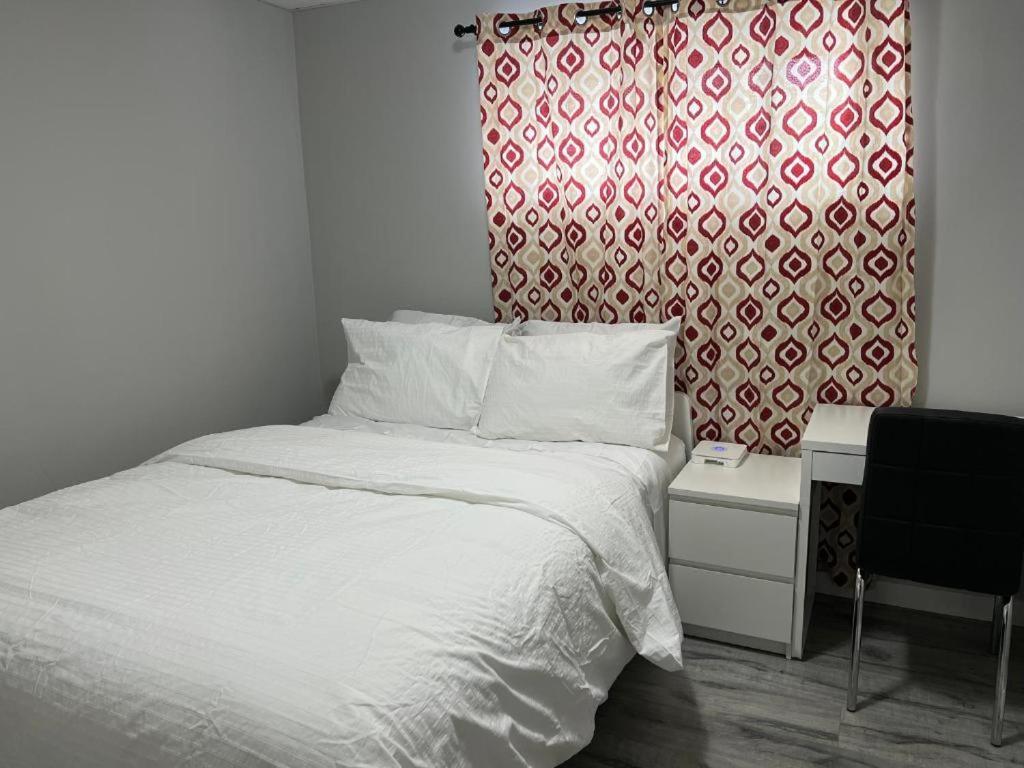 Cozy Modern And Lavish 1 Bedroom Basement Suite Winnipeg Zewnętrze zdjęcie